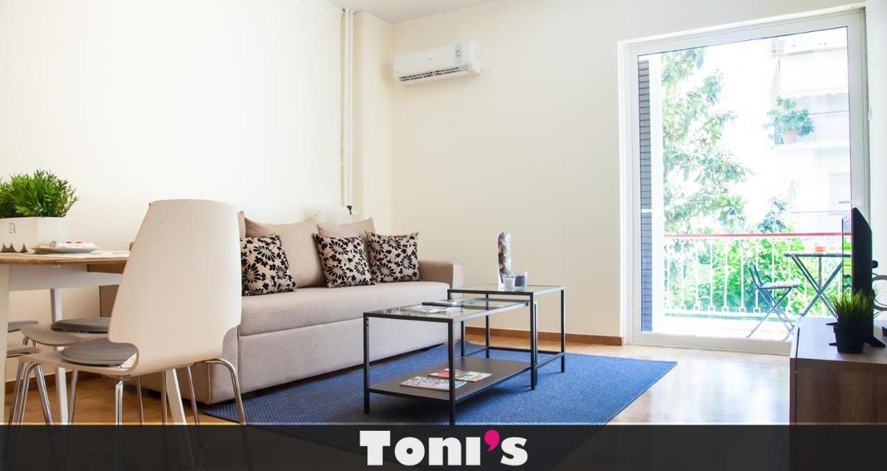 Appartamento Toni's Near Seaside And Marina Flisvos Atene